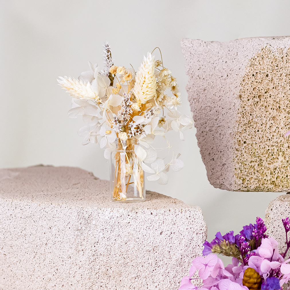 dried valentines bouquet for readers.