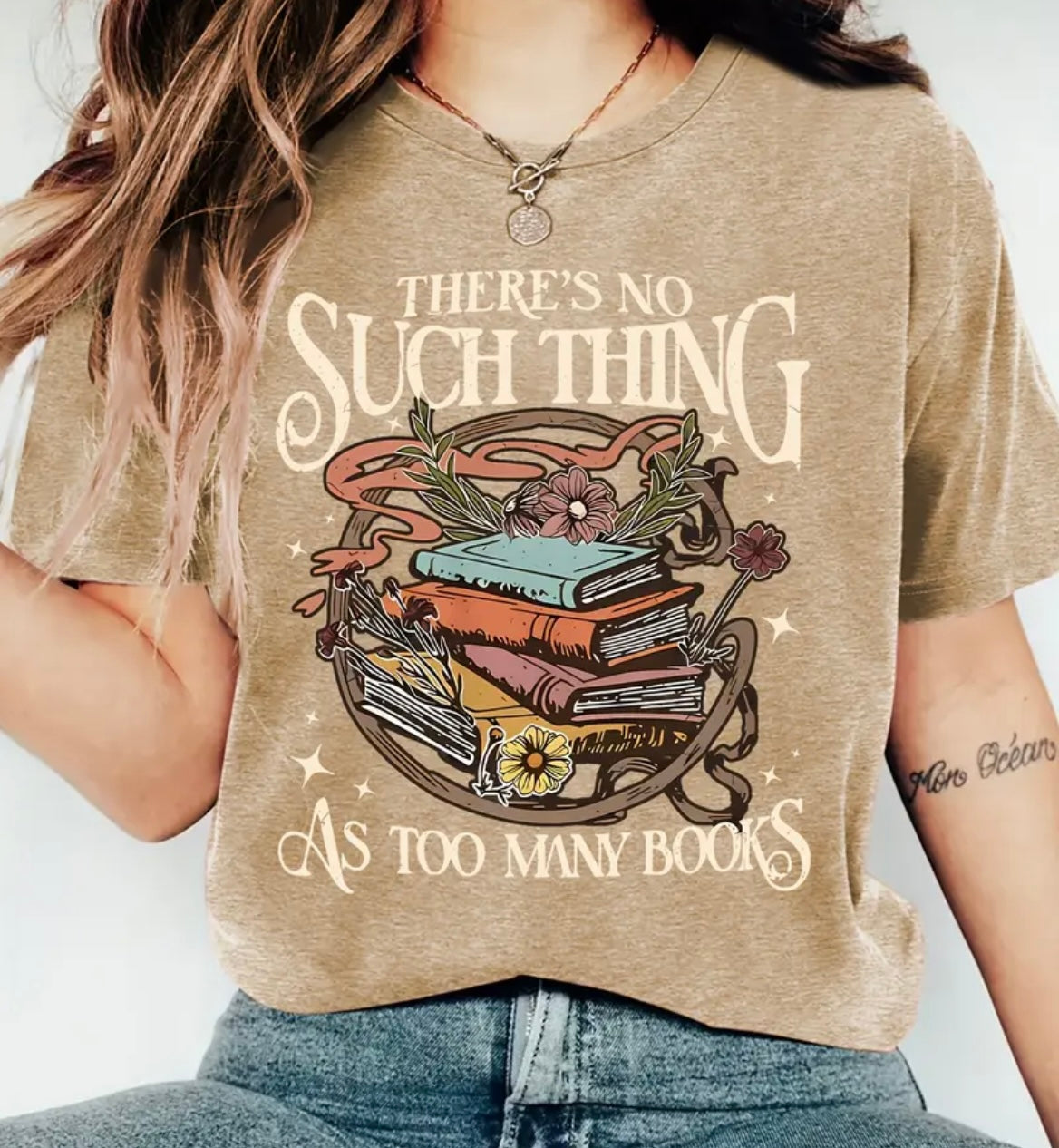 Too many books T-Shirt