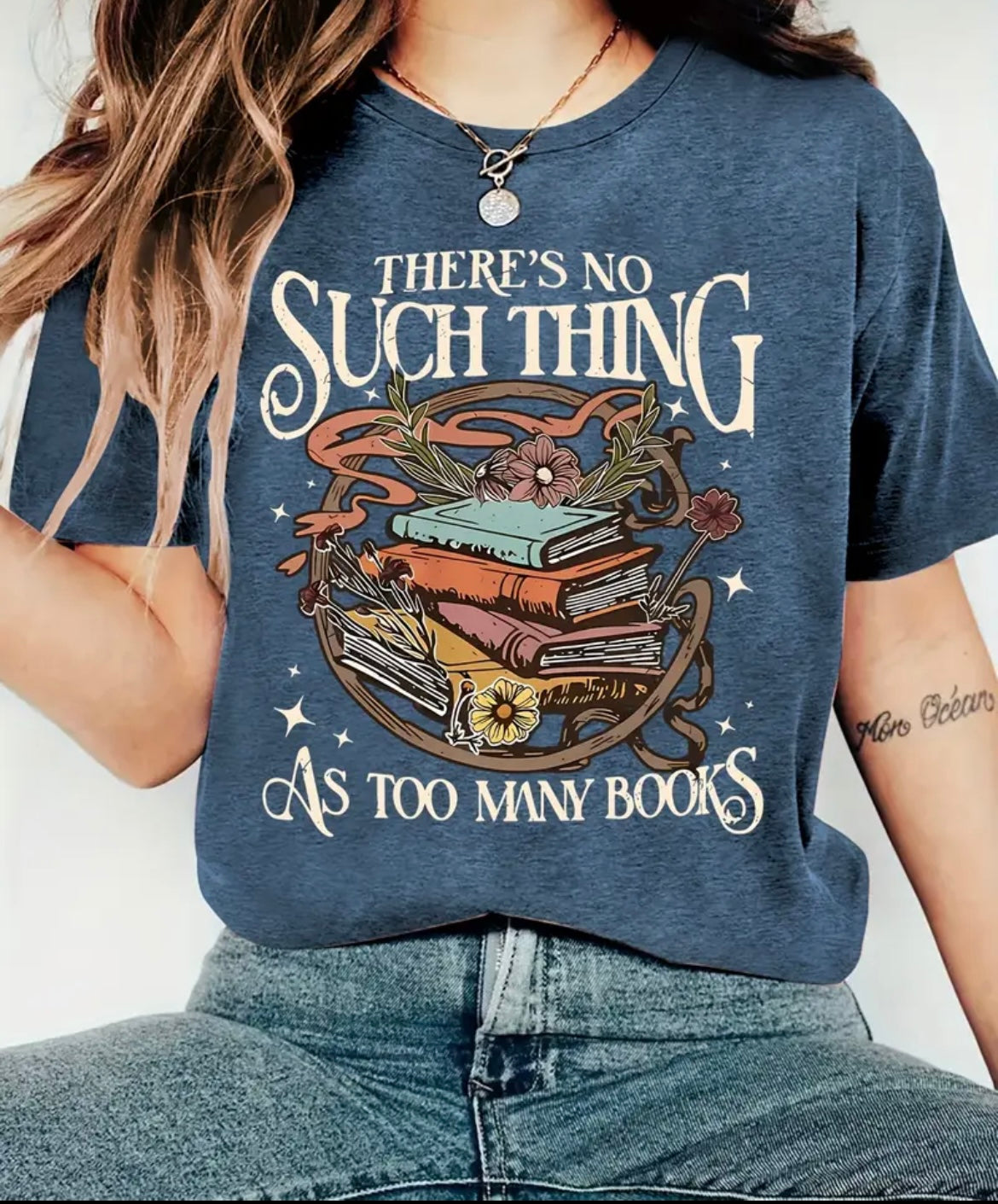 Too many books T-Shirt