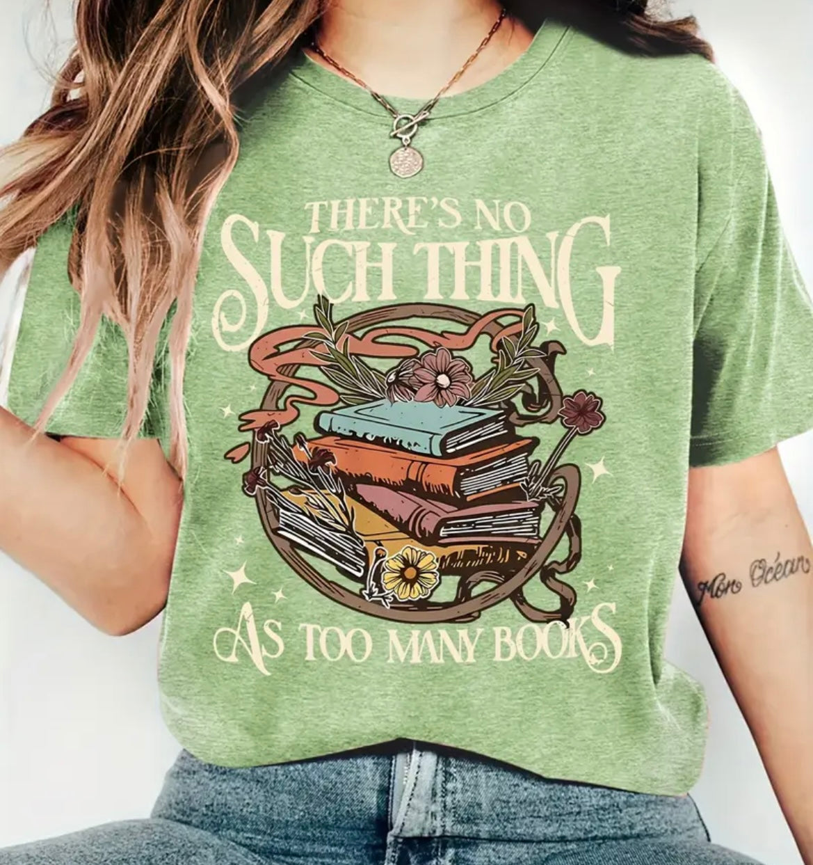 Too many books T-Shirt