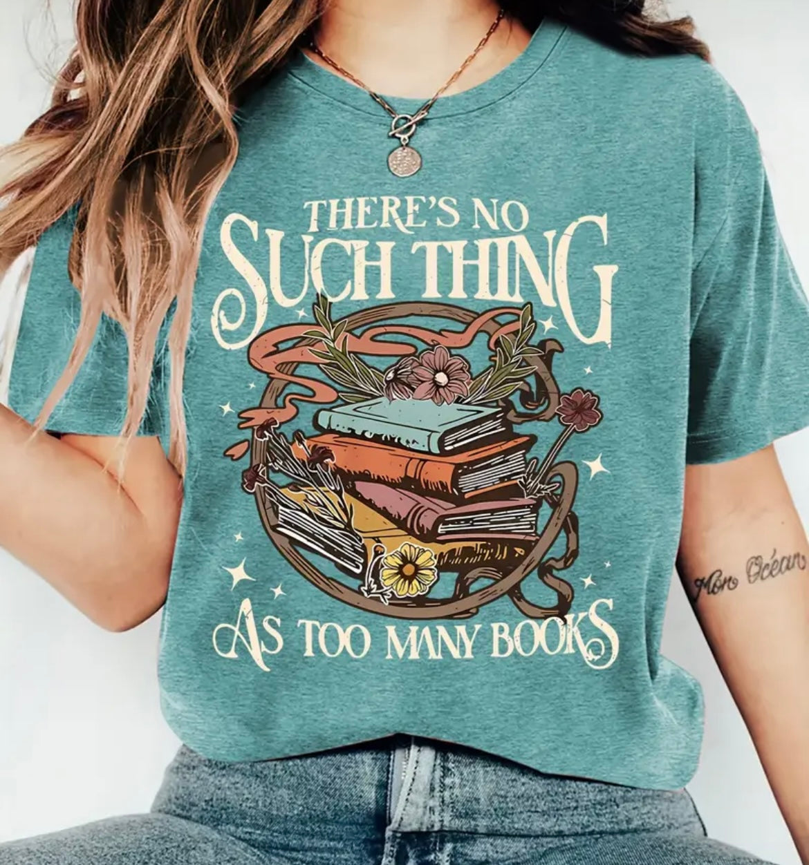 Too many books T-Shirt