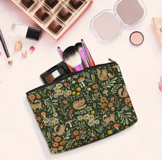 Cottagecore Cats etui