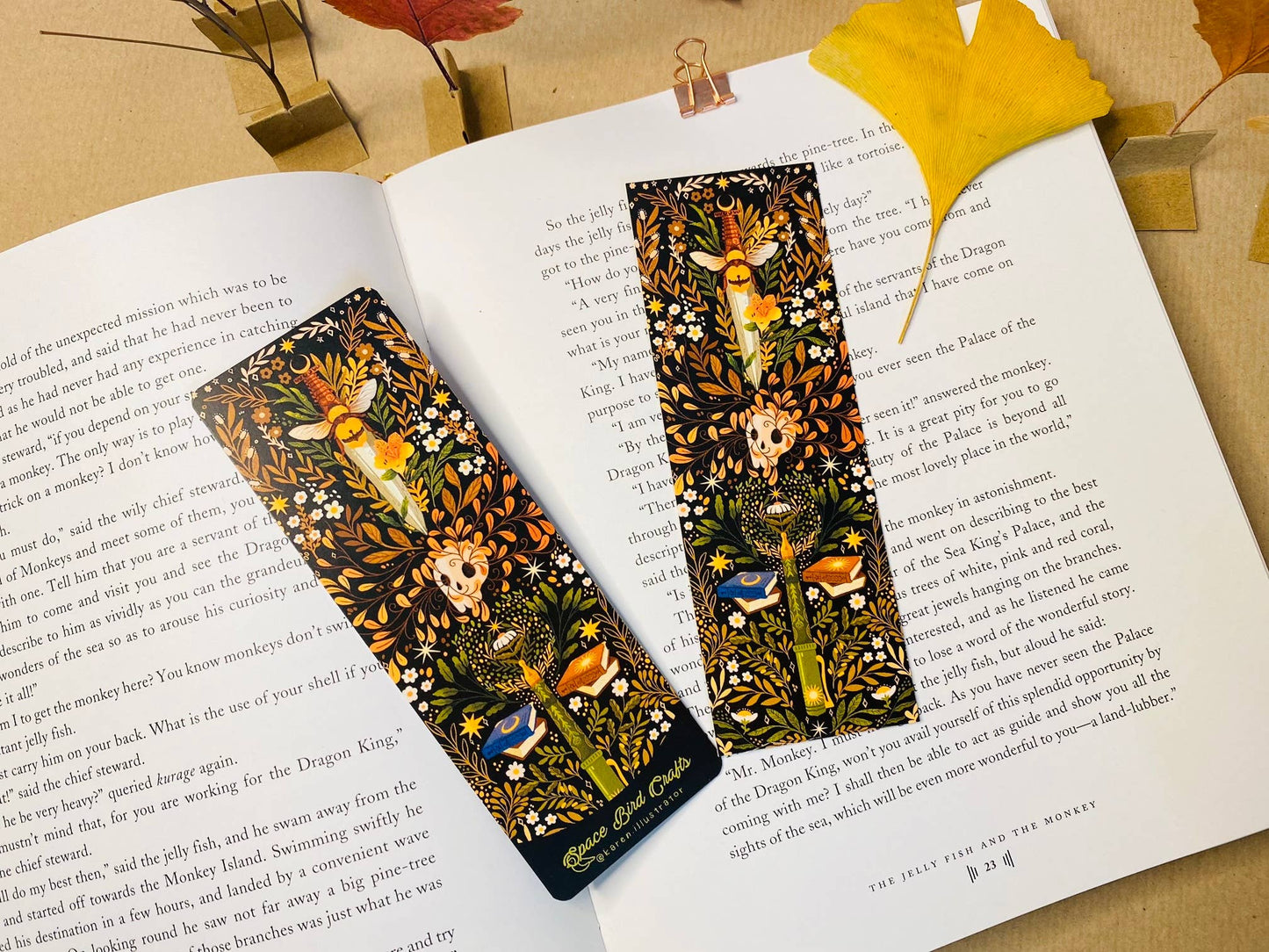 Pen`s Might Bookmark | Boekaccessoires: Ronde hoeken